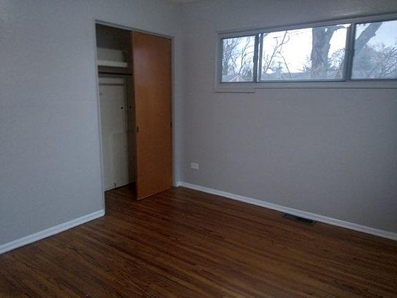 2nd image of 5338 Sanders Dr