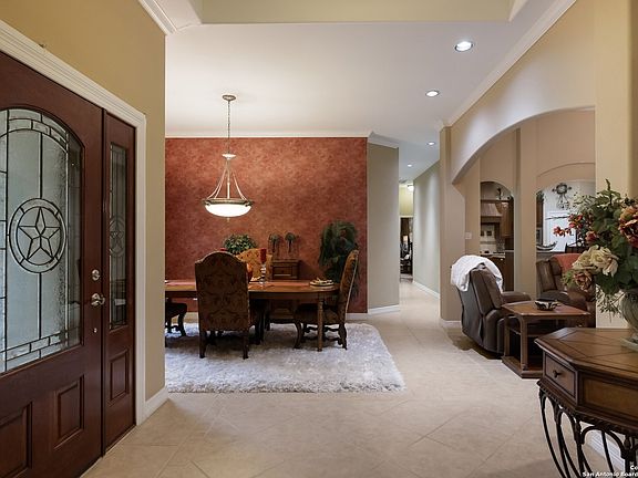 4th image of 132 TEXAS COUNTRY DR