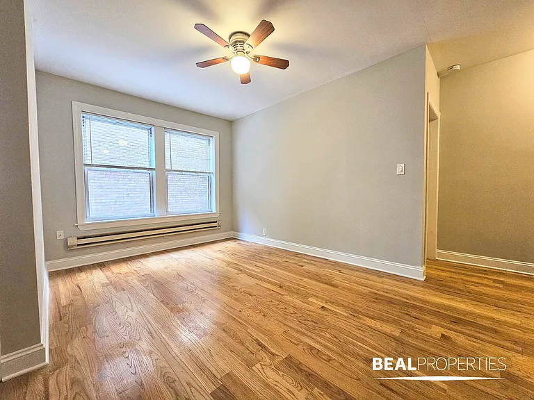 511 West Melrose — Photo 12