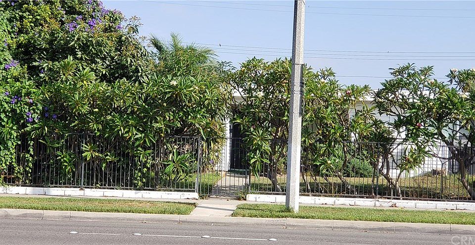 1st image of 2749 West Broadway