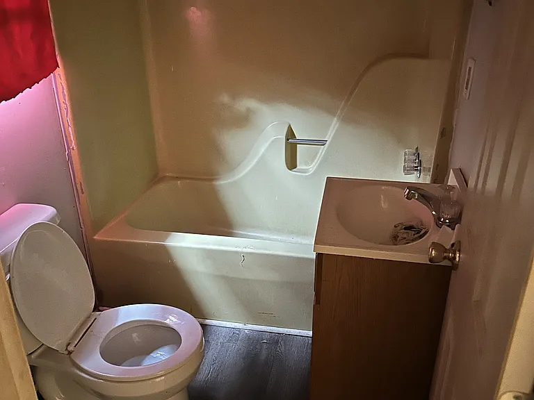 159 E 10th St #1 — Photo 5