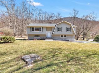 140 Stonetown Rd, Ringwood, NJ 07456