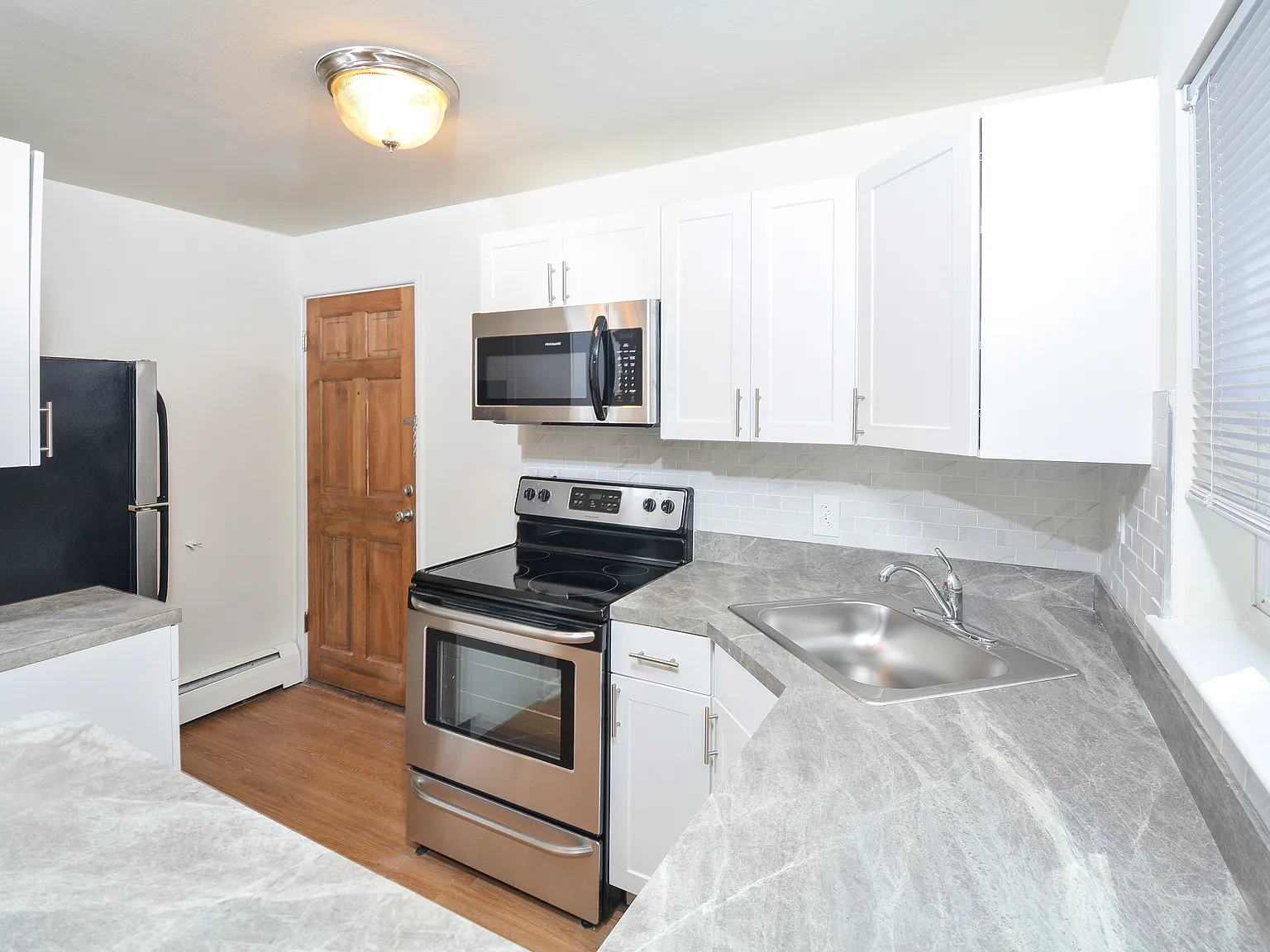 Knollwood Apartments — Photo 4