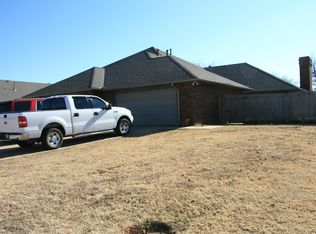 2706 Silvertree Dr, Oklahoma City, OK 73120