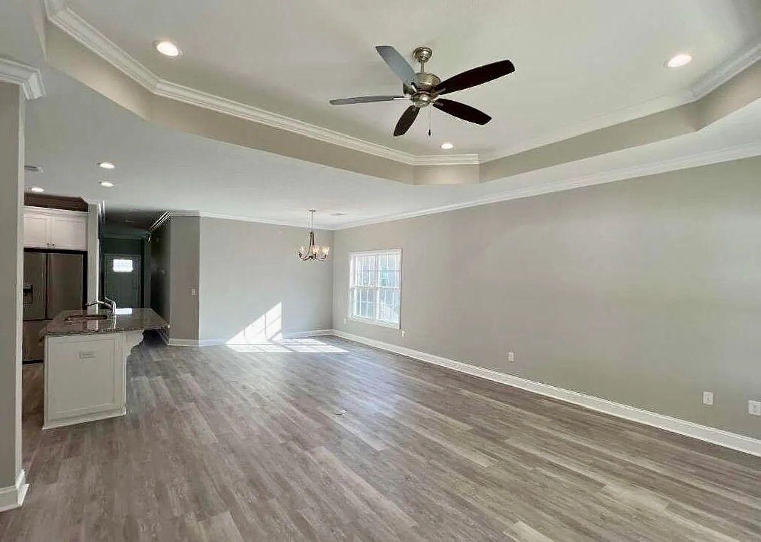 3BR/2BA Duplex Offering to Waive Pet Fee — Photo 3