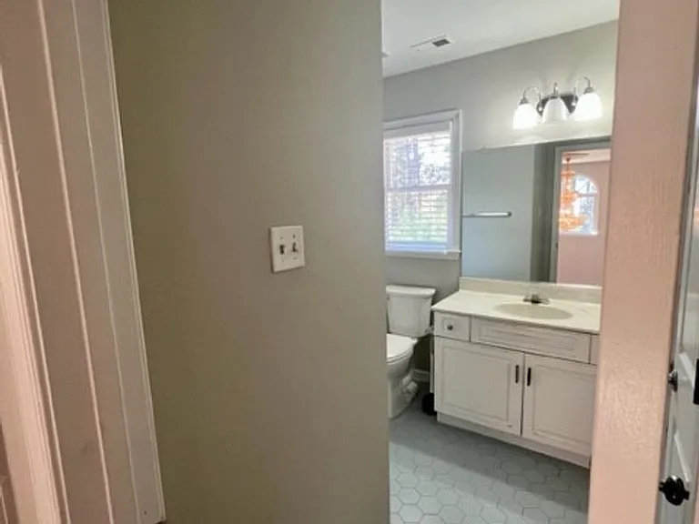 5736 Lake West Ter — Photo 33