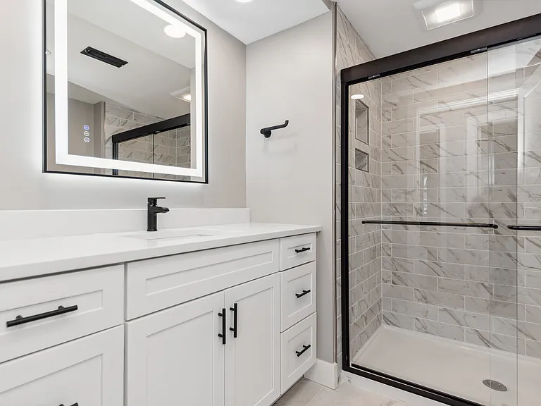 6011 Madison Rd #3 — Photo 14