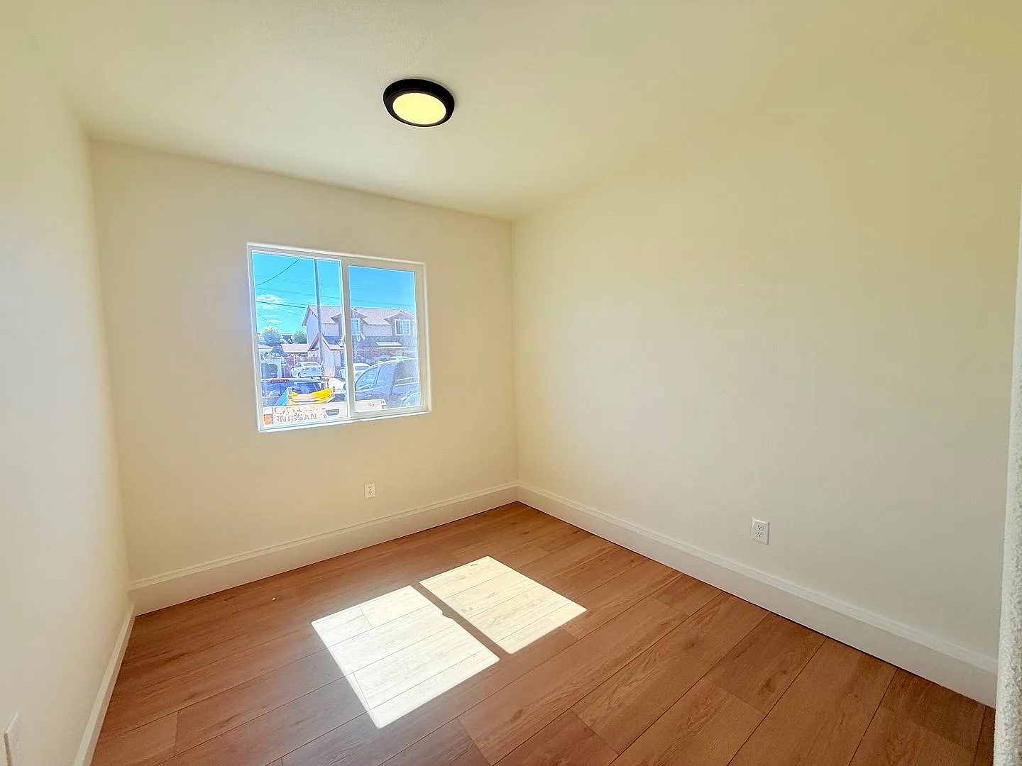 4168 Woodland St — Photo 4