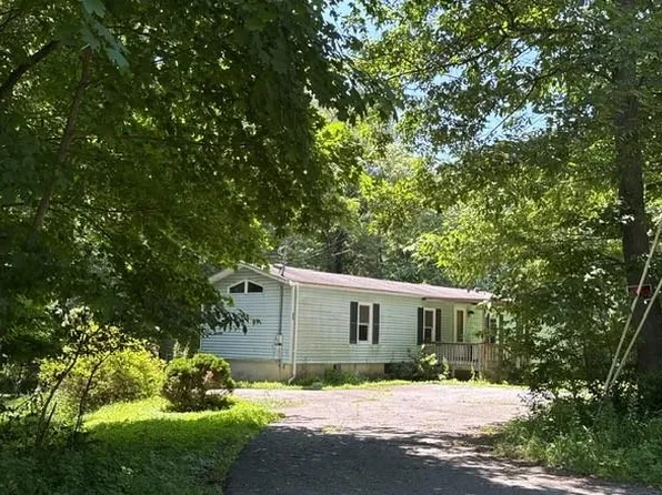 40 Darraugh Lane, Sparrowbush, NY 12780