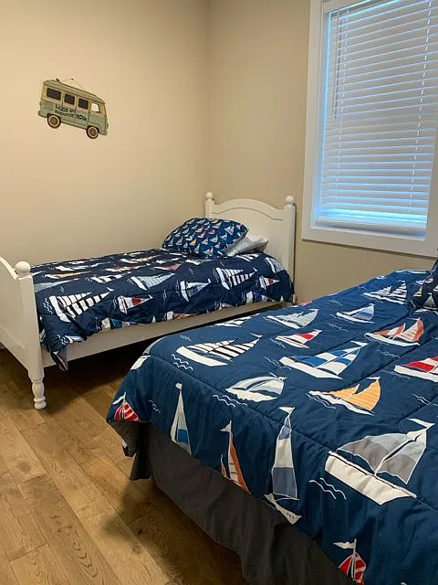 3 bed, $2,200 — Photo 4