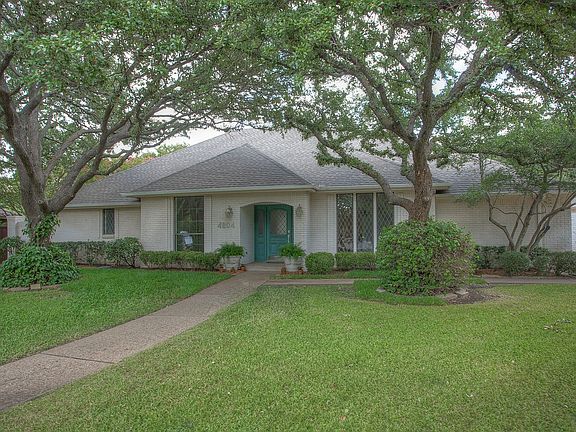 4804 Silent Ridge Court East-2.jpg