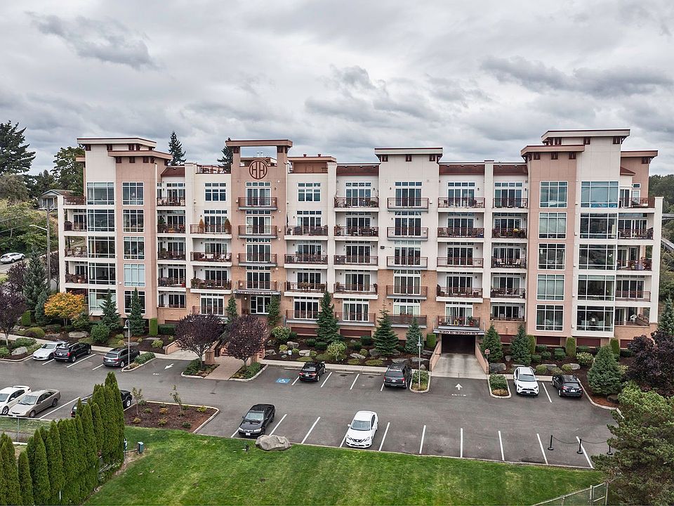 1st image of 320 32nd St Unit 108