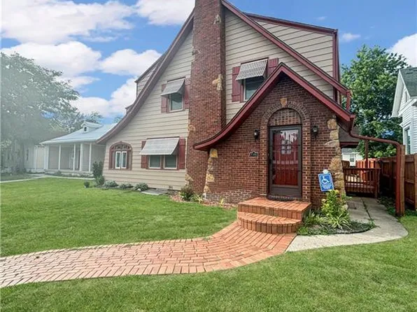 119 W Gay St, Warrensburg, MO 64093