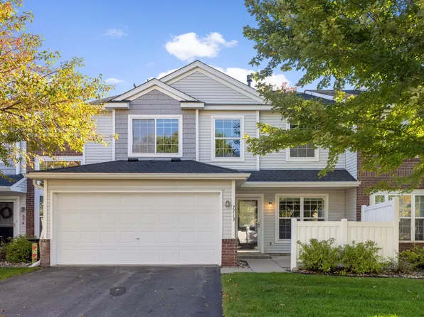 7713 Arboretum Village Cir, Chanhassen, MN 55317