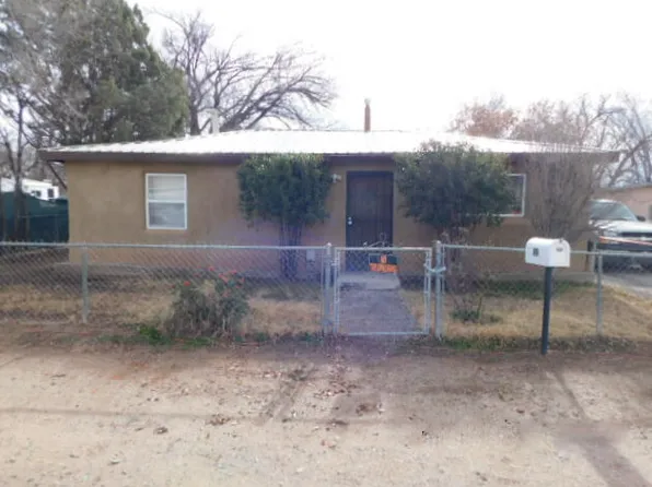 1312 Rinconado Ln SW, Albuquerque, NM 87105