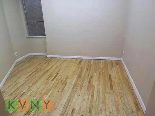 Rented by KVNY Soho | media 9