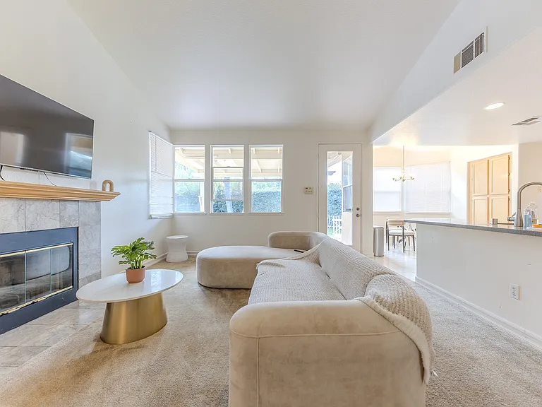 3012 Cordova Ct — Photo 25
