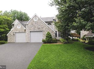 56 Kanon Ct, Newtown, PA 18940