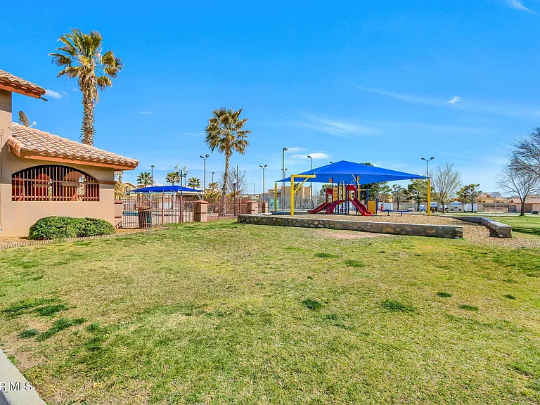 11608 Saint Thomas Way — Photo 42