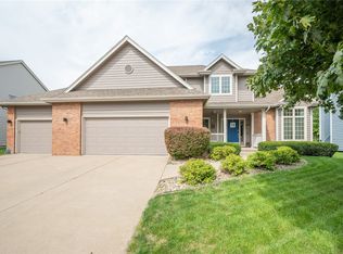 5875 Beechtree Dr, West Des Moines, IA 50266