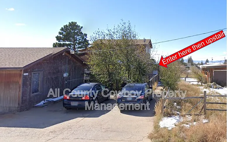 Building Photo - 4631 Oriole Ln #3