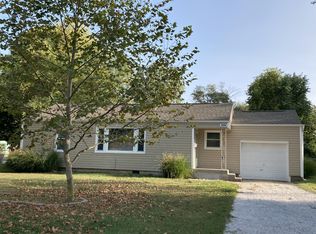 2048 E Marsa Dr, Springfield, MO 65804