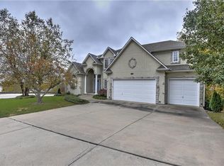 6919 N Quincy Ave, Kansas City, MO 64119
