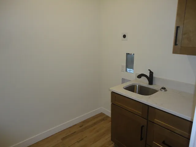12035 Ash St — Photo 8