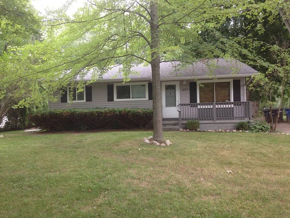 1st image of 257 Mason Ave