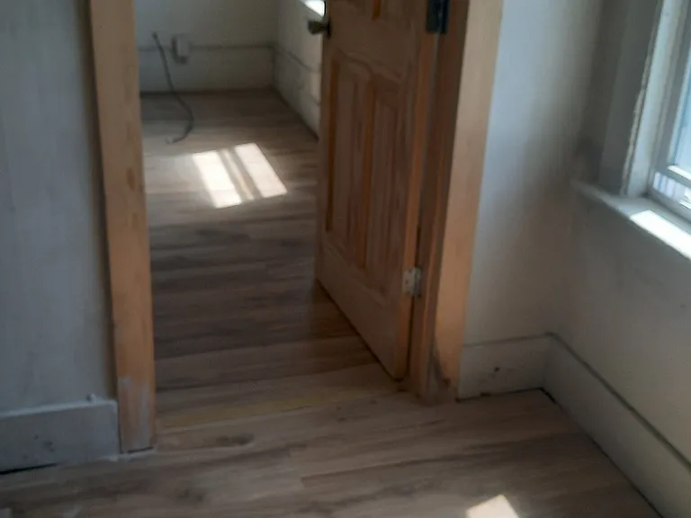 109 Sobieski St — Photo 9