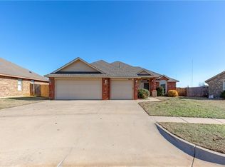 9212 Misty Ln, Oklahoma City, OK 73160