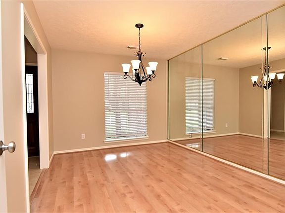 5th image of 4610 Linden Pl