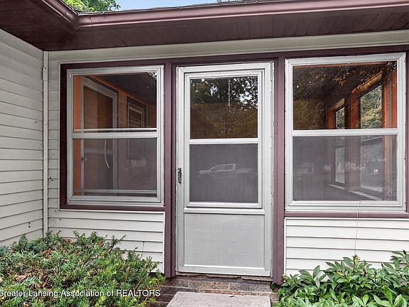 5th image of 9207 W Herbison Rd