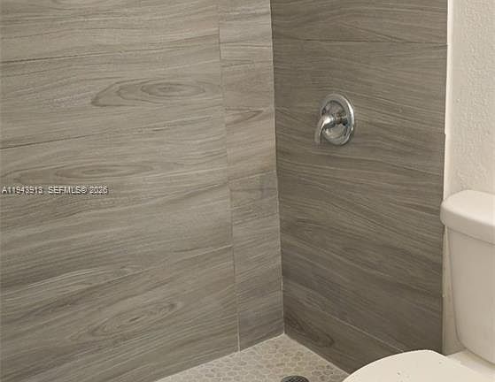 2nd image of 2551 SE 16th Ter Unit 202