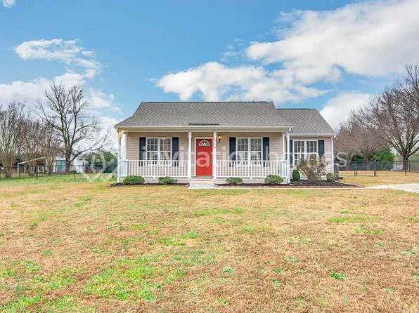 114 Hunter Ln, Zebulon, NC 27597