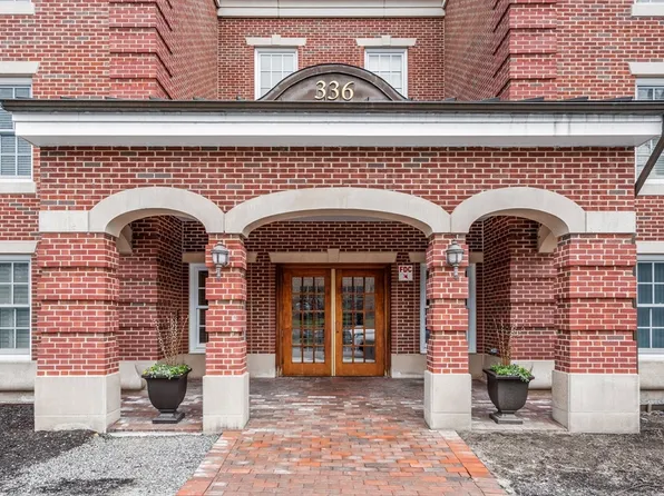 336 Boylston St APT 104, Newton, MA 02459