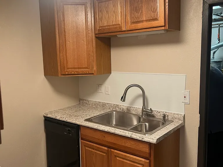 119 Greenwood Dr #1/2 — Photo 8