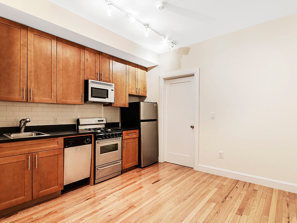1st image of 228 E 80th St APT 4RW