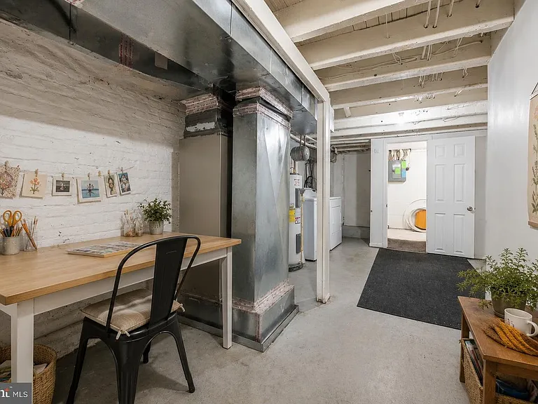 122 N Ellwood Ave — Photo 14