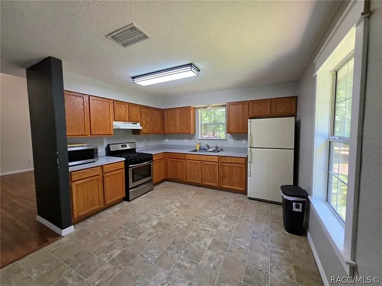 9222 E Waller Ln — Photo 19