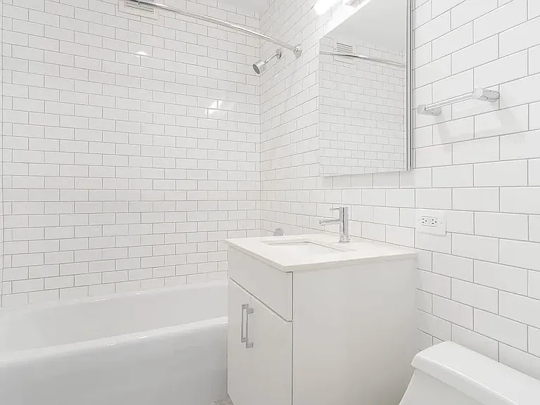 600 Washington St #311 — Photo 16