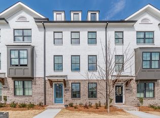 1140 Larkin Dr, Buford, GA 30518