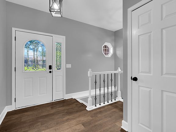 5th image of 301 McKinney St