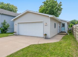 1223 Liberty St, Oshkosh, WI 54901