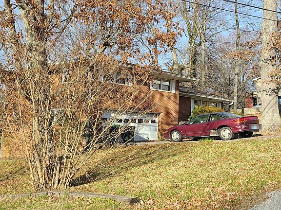 4th image of 411 Bomont Ave
