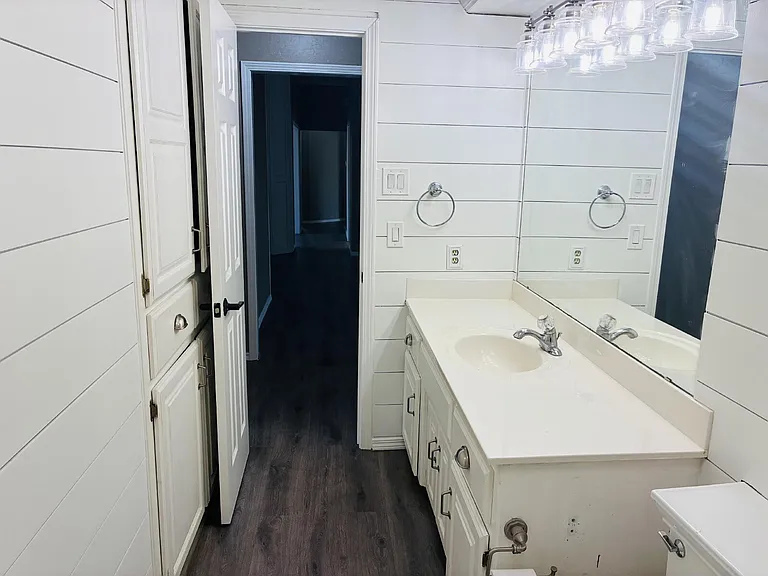 9912 Birkenhead Ct — Photo 32