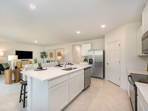 7th image of this home