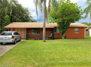 9113 Pineapple Rd, Fort Myers, FL 33967