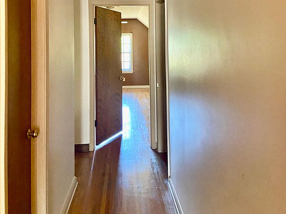 3rd image of 4570 Plato Ave