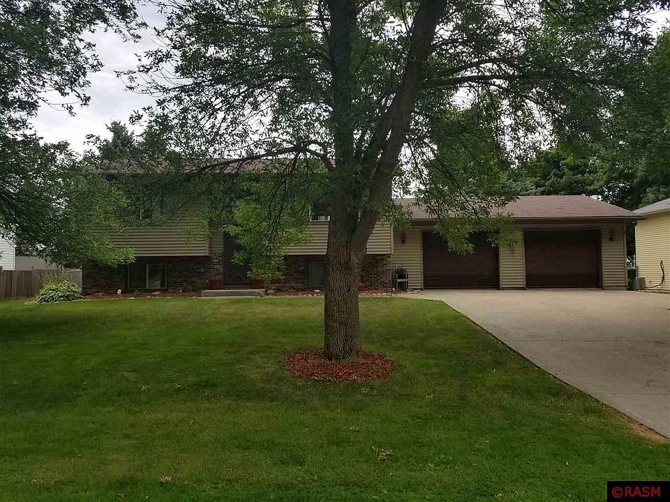 1st image of 203 Holly Ln